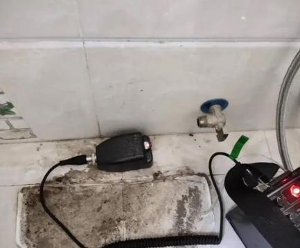 运河屋顶漏水维修公司分享下卫生间漏水的危害及解决方法